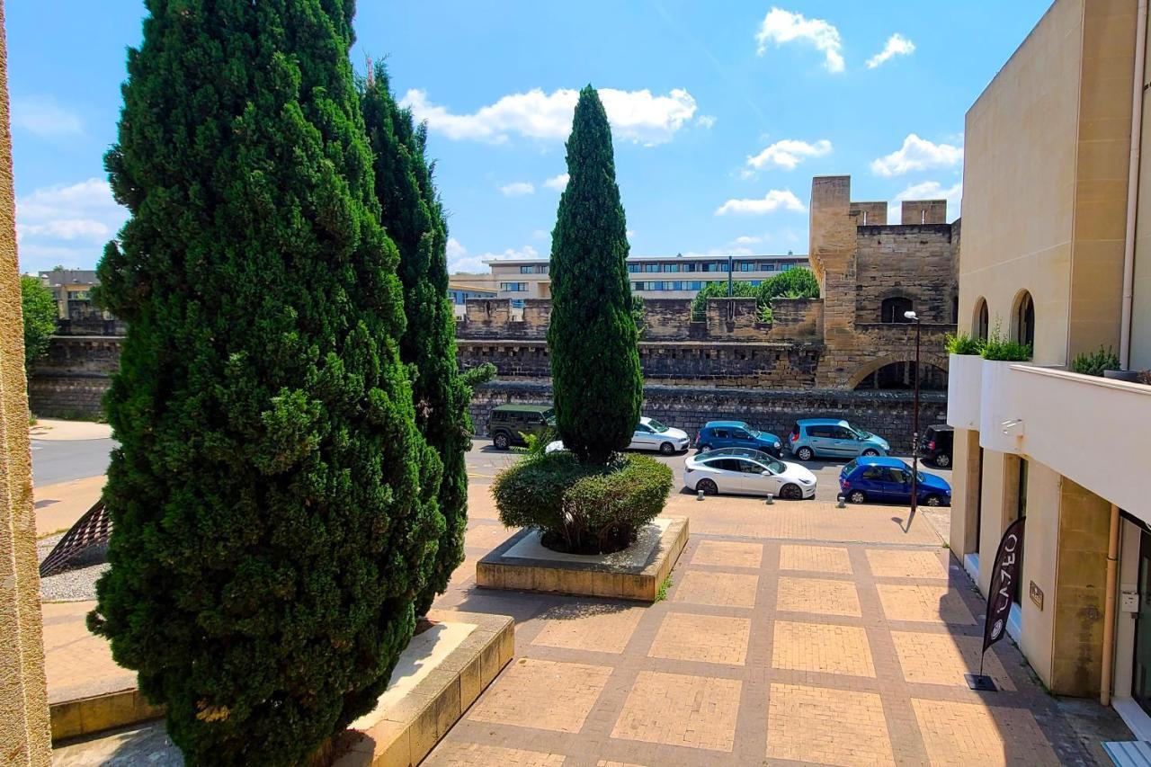 亞維農Regard Sur Les Remparts - Terrasse & Parking公寓 外观 照片