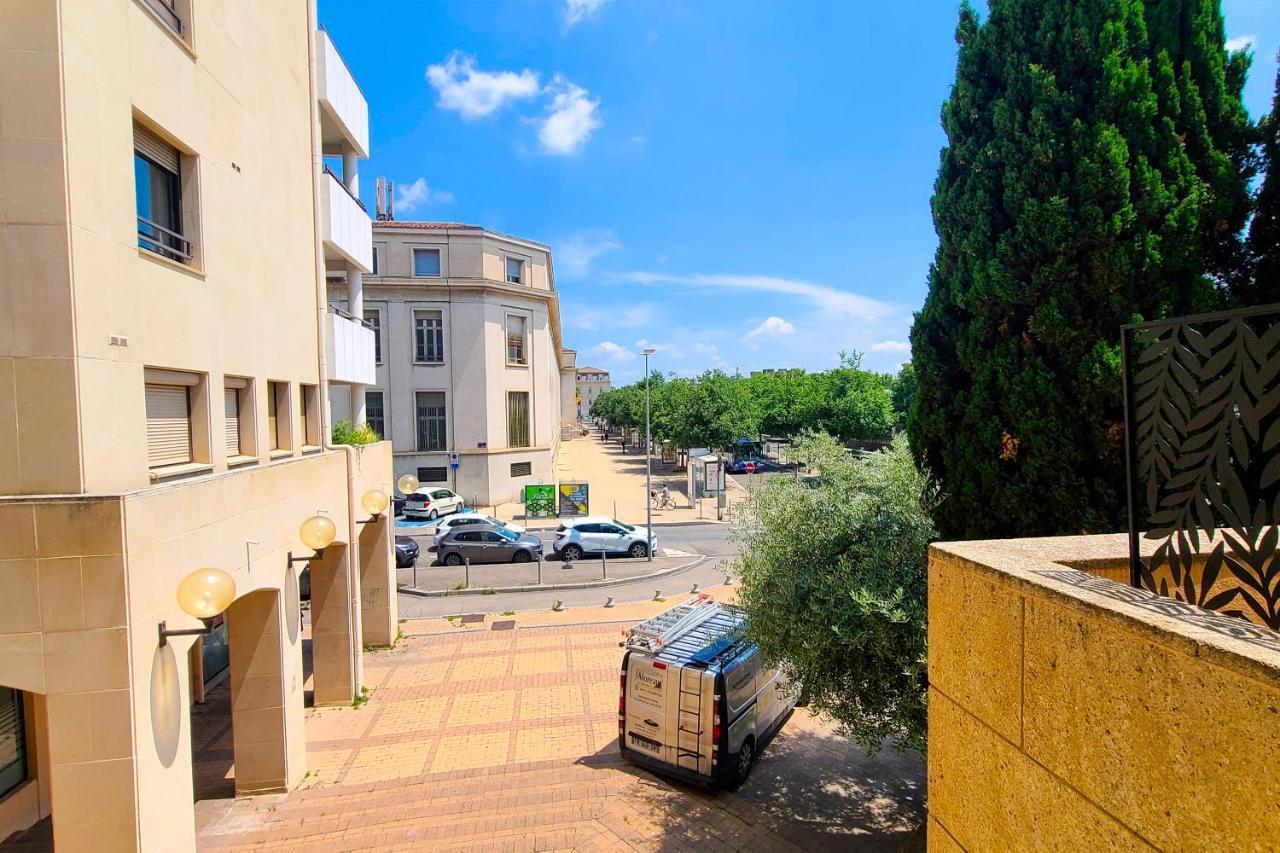 亞維農Regard Sur Les Remparts - Terrasse & Parking公寓 外观 照片
